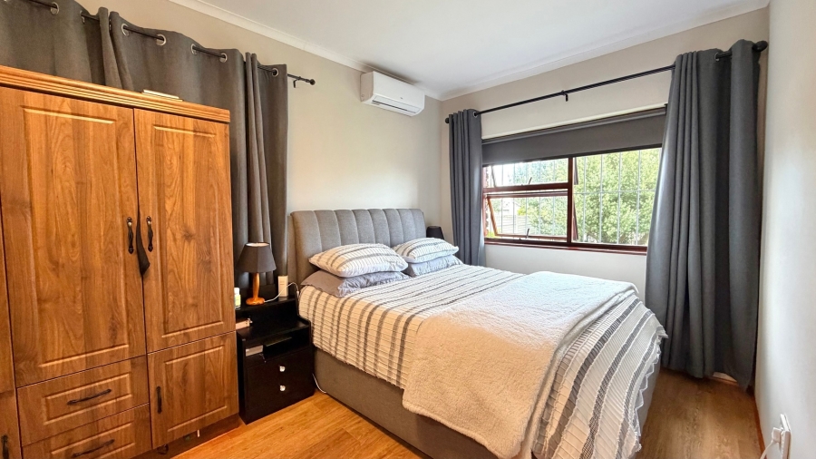 3 Bedroom Property for Sale in Palmiet Western Cape
